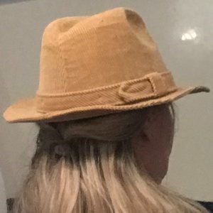 DOBBS.Pace Setter Collection Corduroy Fedora 7 1/4
